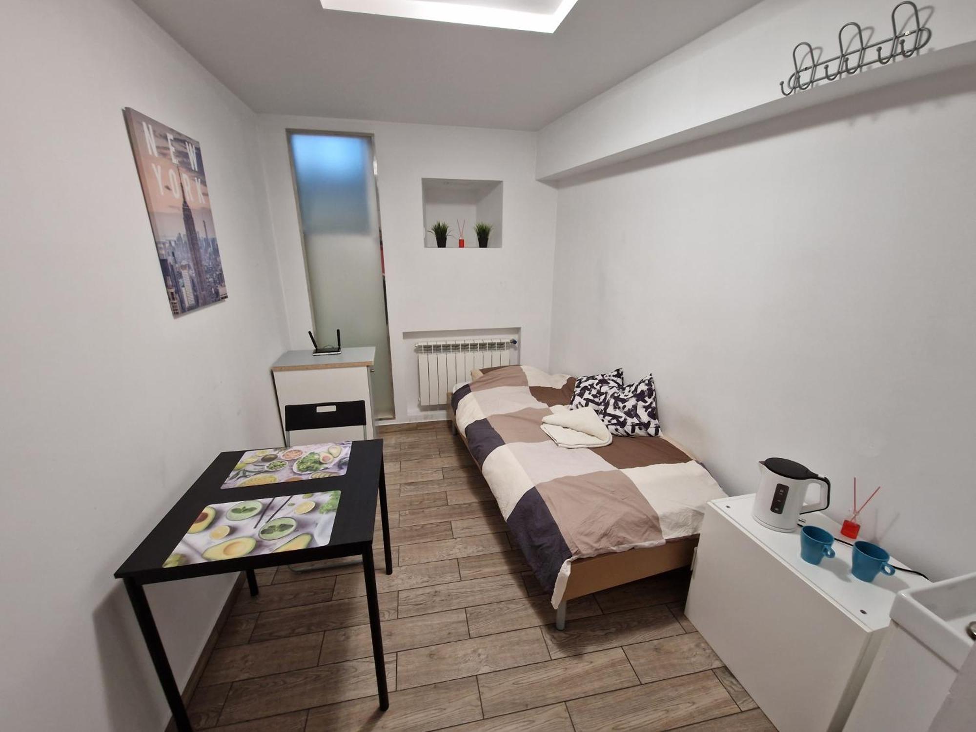 View Apartments And Rooms Warsaw Room photo